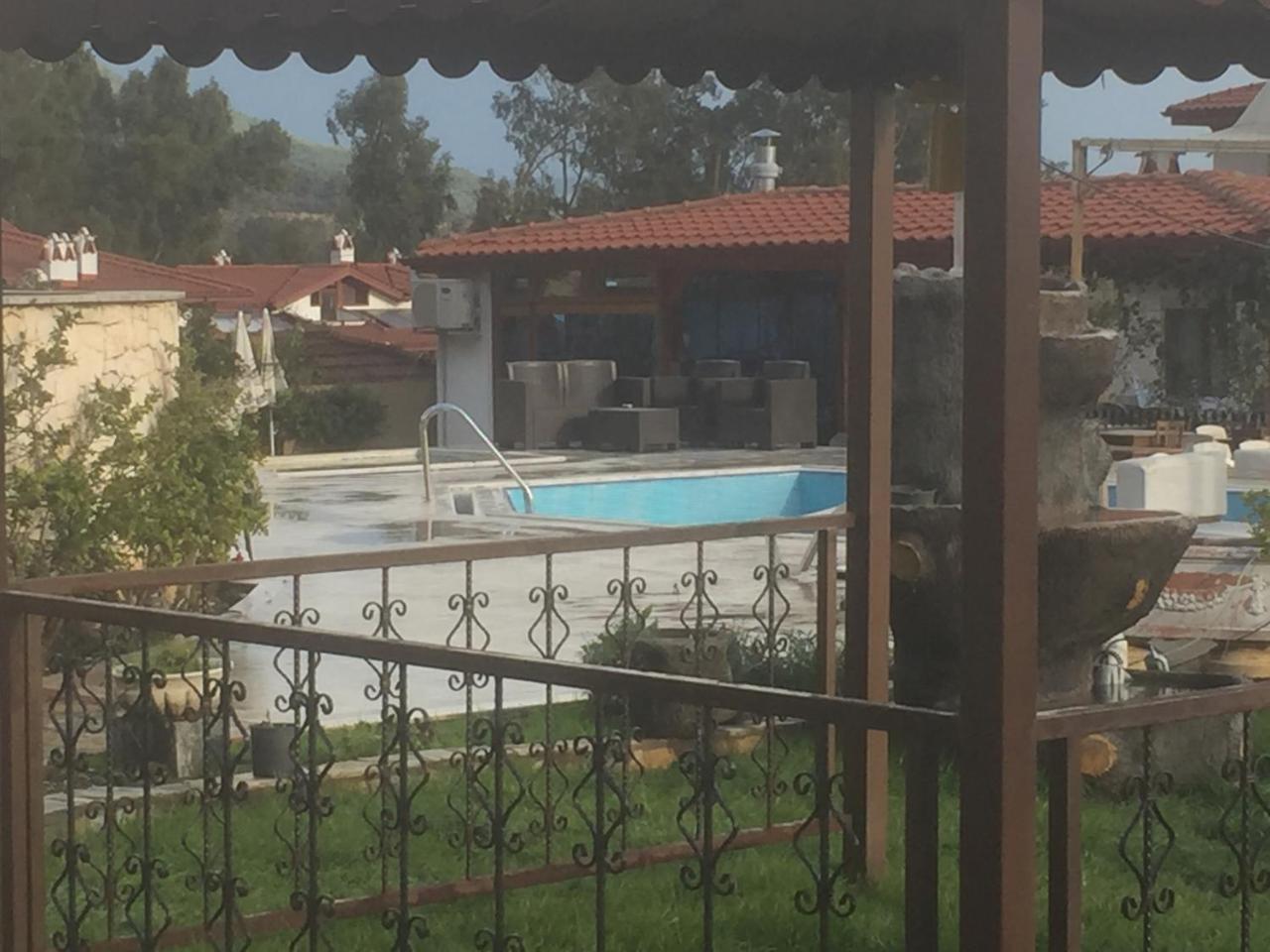 Ula Incilikonak מראה חיצוני תמונה